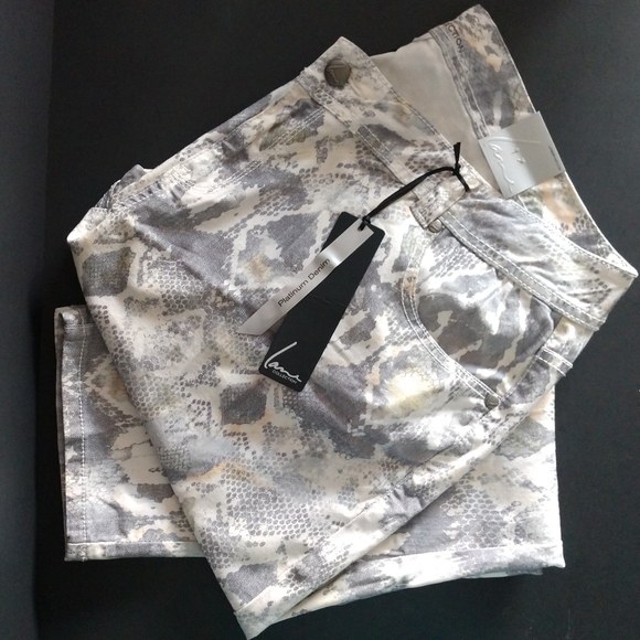 Lane Collection 👖NEW Platinum Denim Skinny Jeans Plus Size - Picture 12 of 13